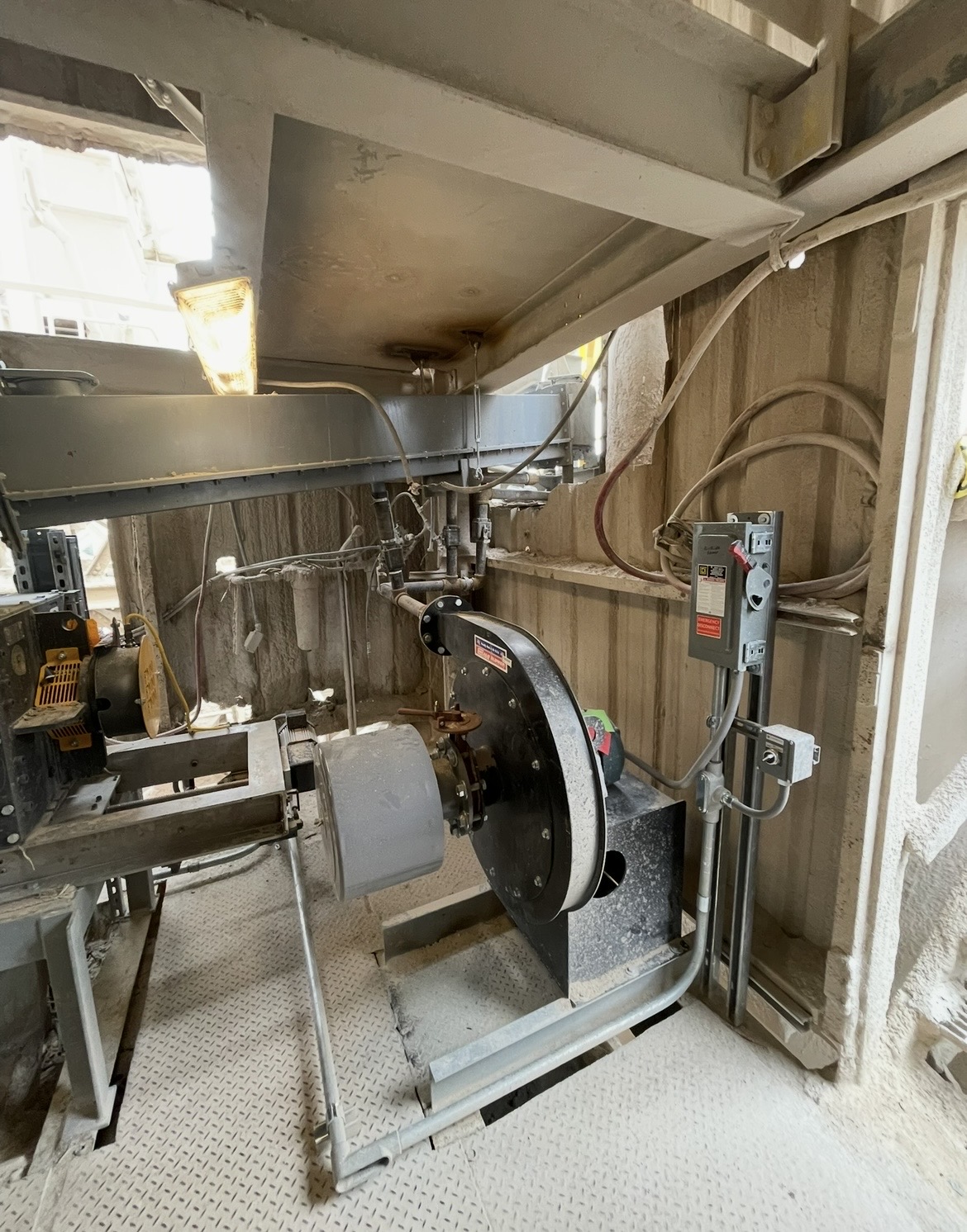 Kiln Feed System — Feeding Equipment Detail (13/18)