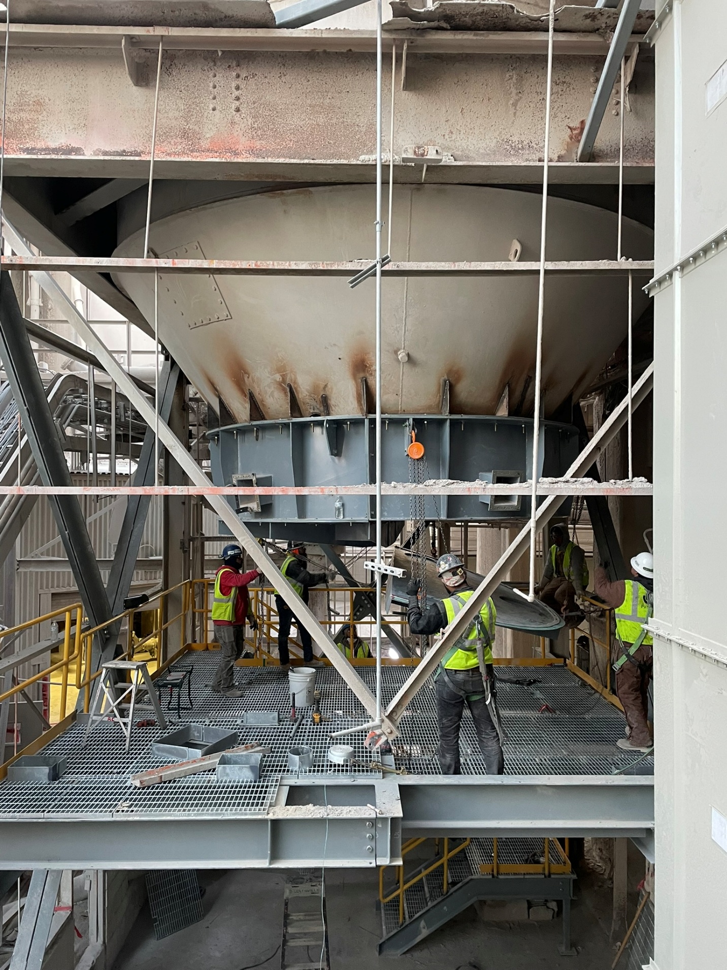 Kiln Feed System — Bin Bottom Assembly (7/18)