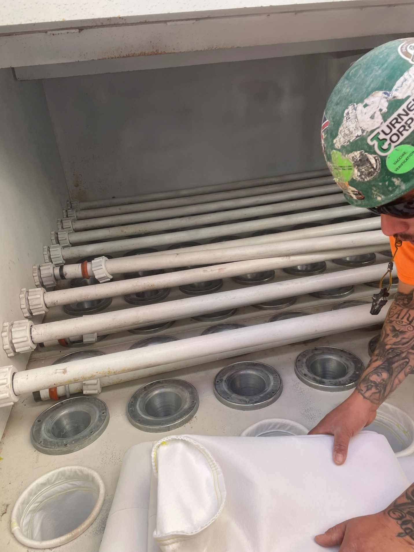 Raw Grinding Dust Collector — Dust Collector Interior (8/11)